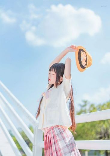 日本电影偷窥漂亮的邻居_蓝光影视在线观看